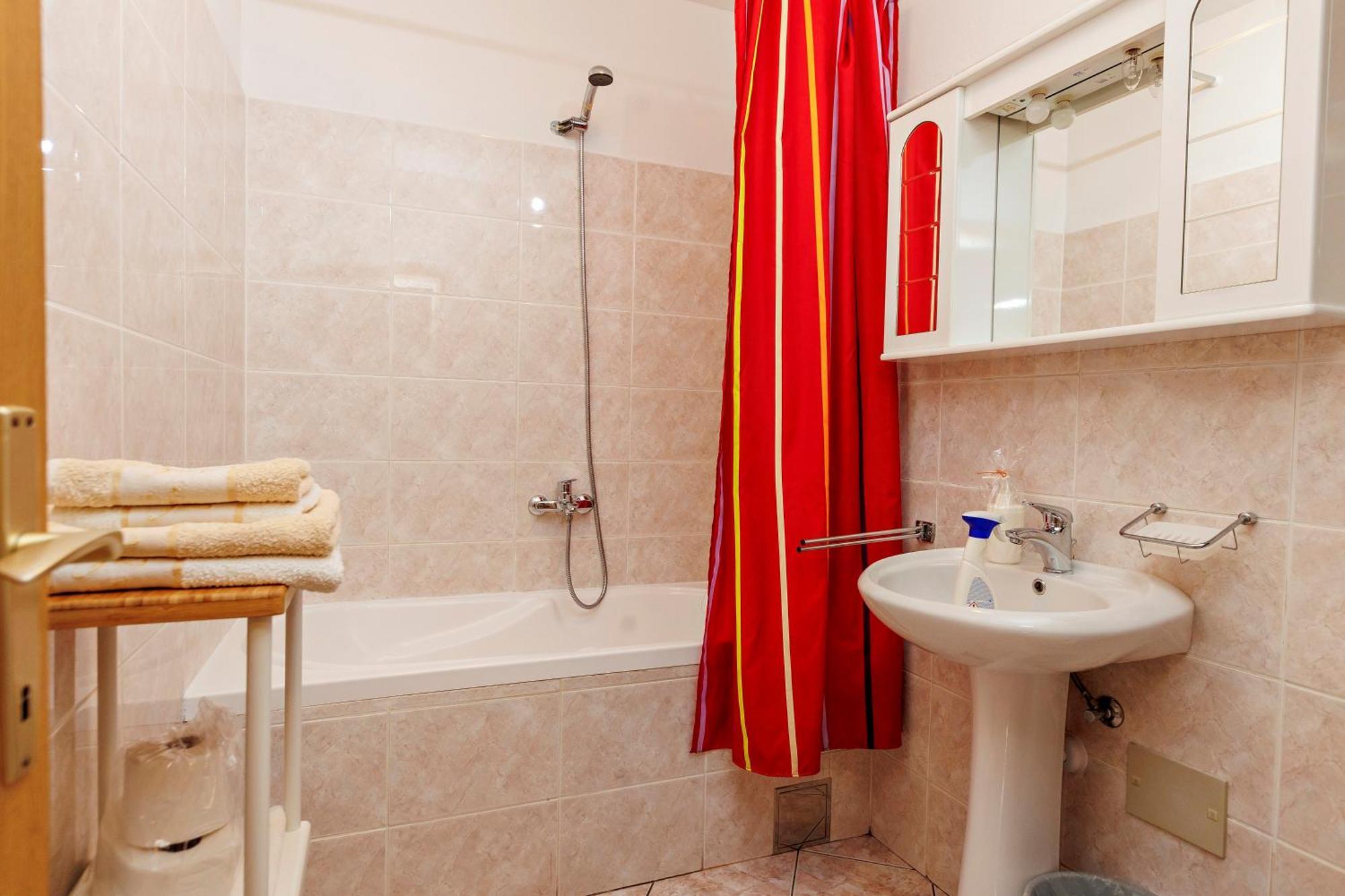 Apartments Baricevic โบล ภายนอก รูปภาพ