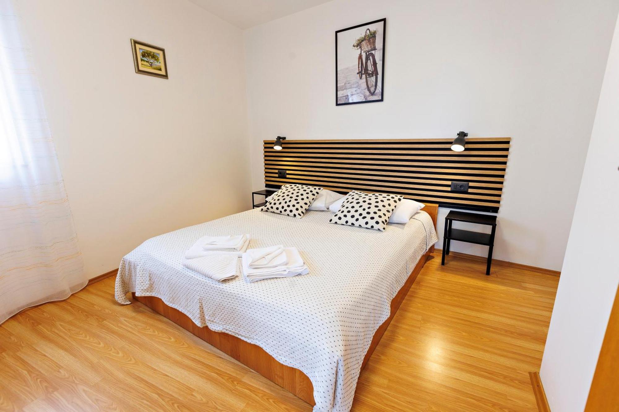 Apartments Baricevic โบล ภายนอก รูปภาพ