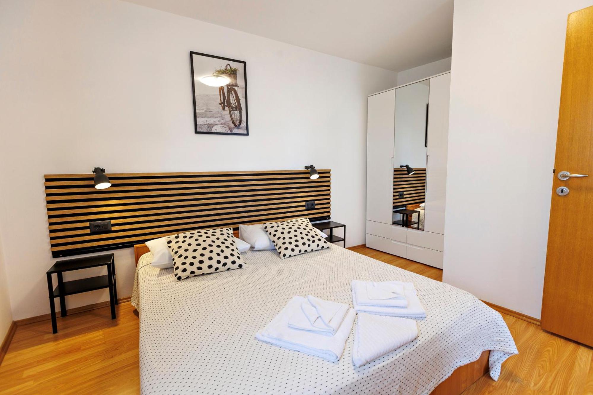 Apartments Baricevic โบล ภายนอก รูปภาพ