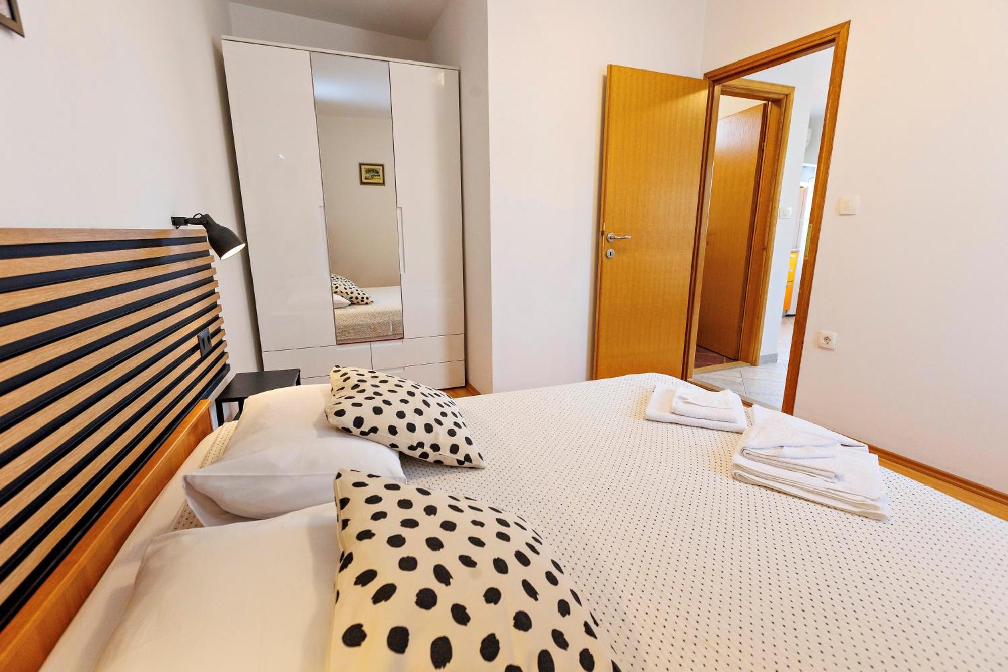 Apartments Baricevic โบล ภายนอก รูปภาพ